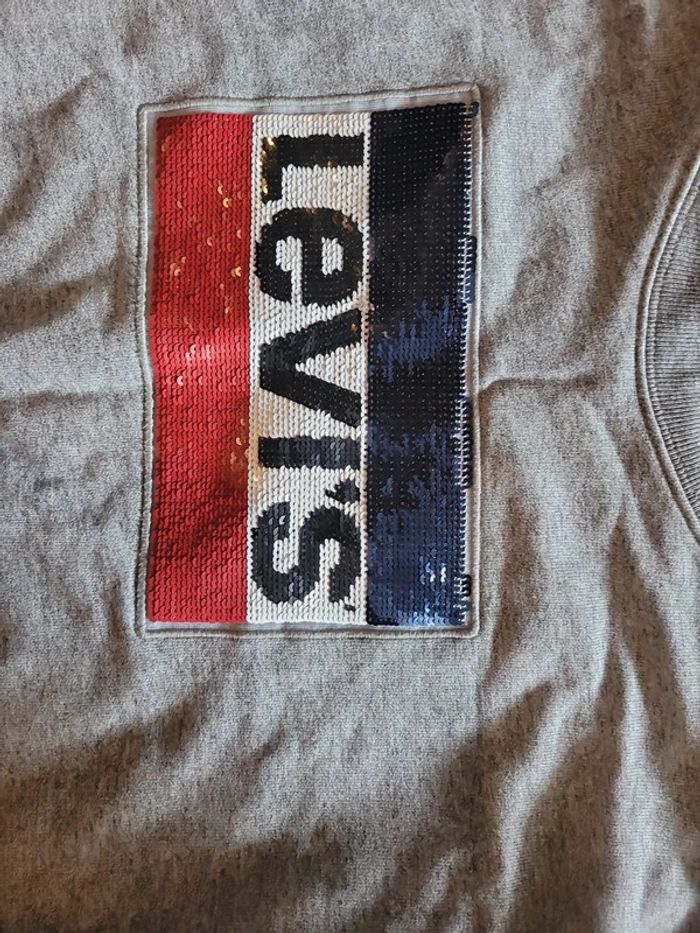 Pull court levis taille S - photo numéro 2