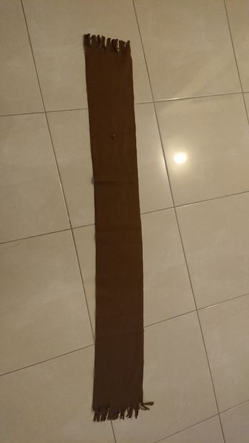 Écharpe marron