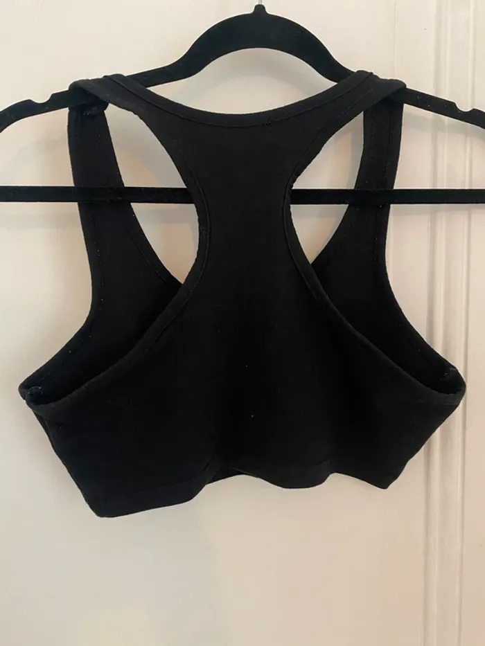 Crop top noir dos nageur Pretty Little Things - photo numéro 2