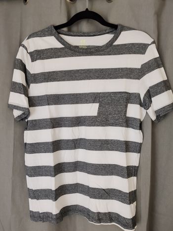 Tee shirt