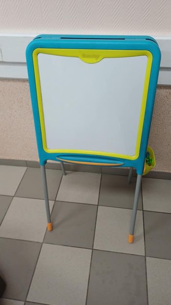 Tableau craies et feutres smoby