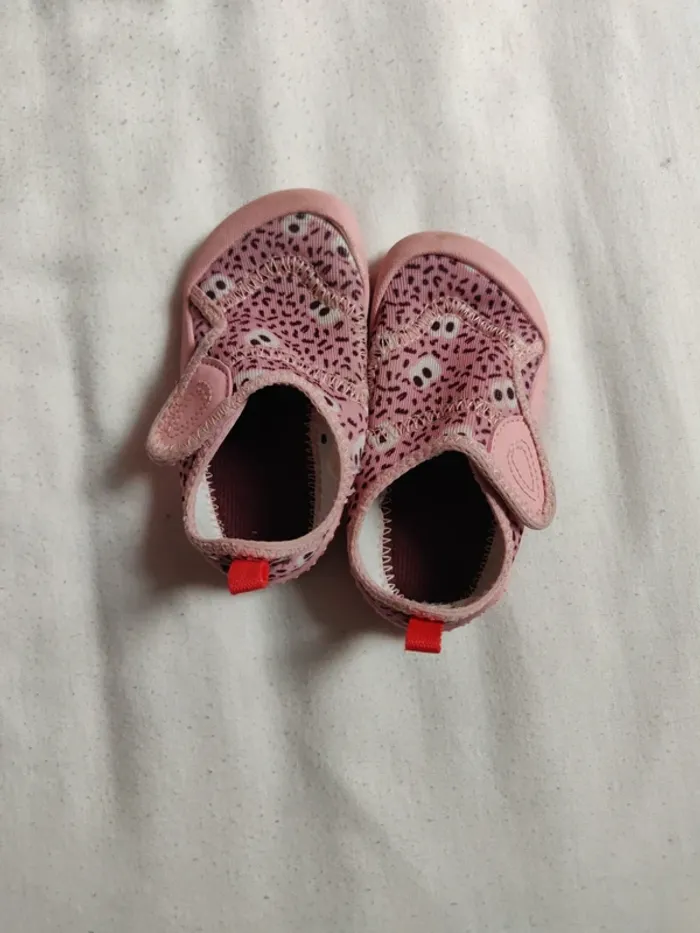 Chaussons souples Decathlon rose taille 22