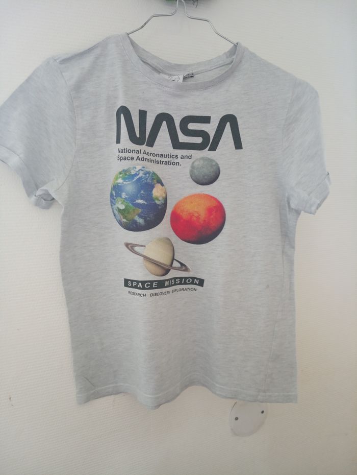 T-shirt planète