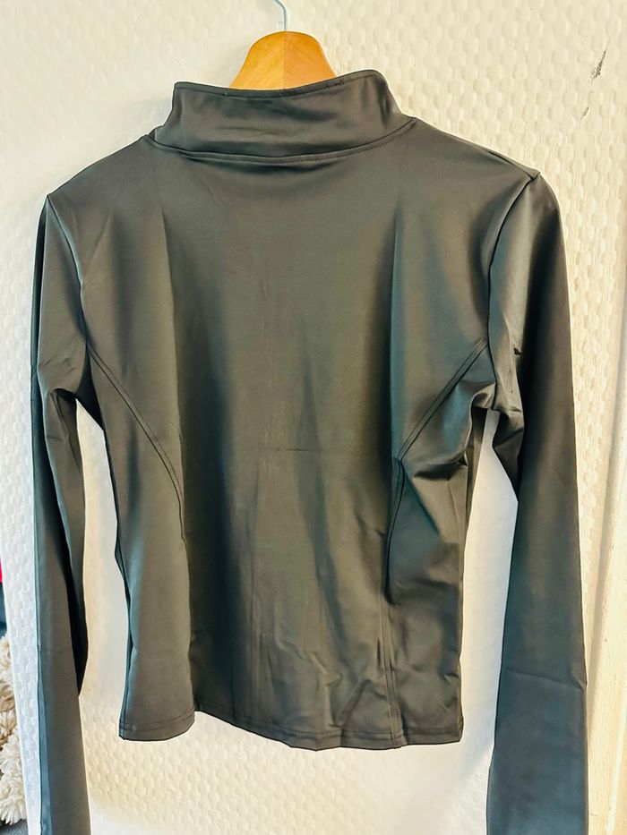 Ensemble sport femme - photo numéro 1