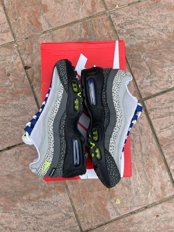 Air Max 95 kiss my airs  black volt iron grey