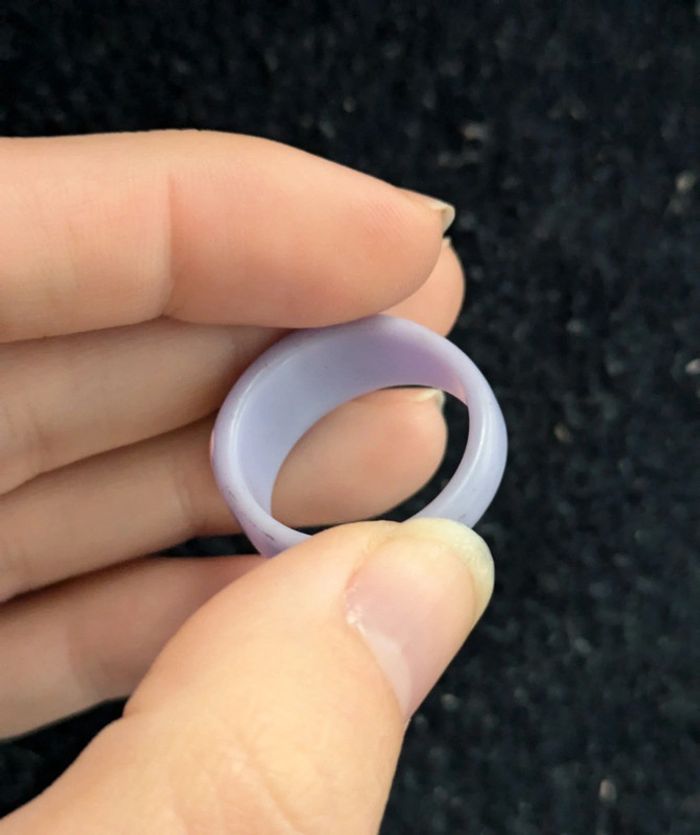 Bague en plastique style vintage - photo numéro 3