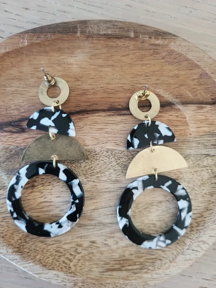 Magnifique boucle d oreille - photo numéro 3