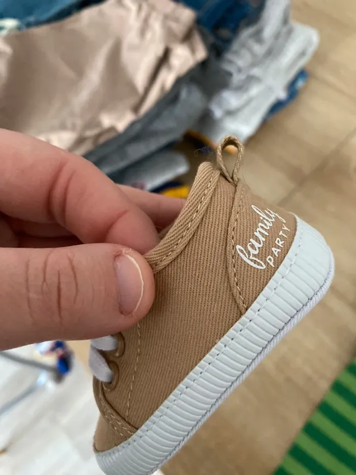 Chaussure bébé 0/3 mois - photo numéro 2