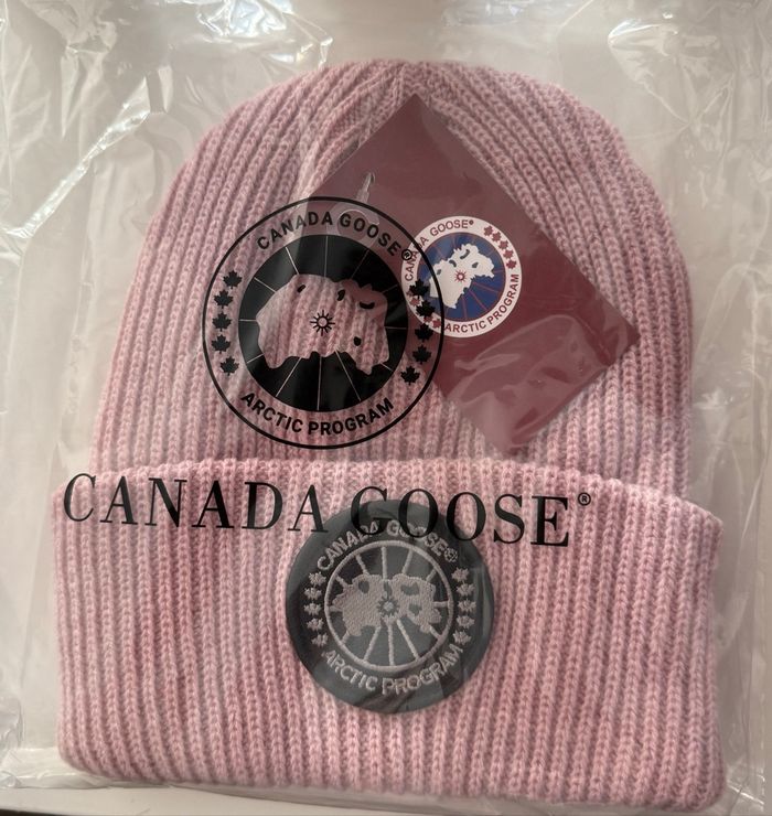 Bonnet Canada Goose