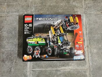 Lego Technic 42080 Le camion forestier [NEUF]