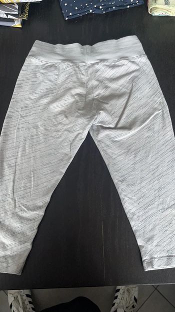 Pantacourt fille 7/8 ans