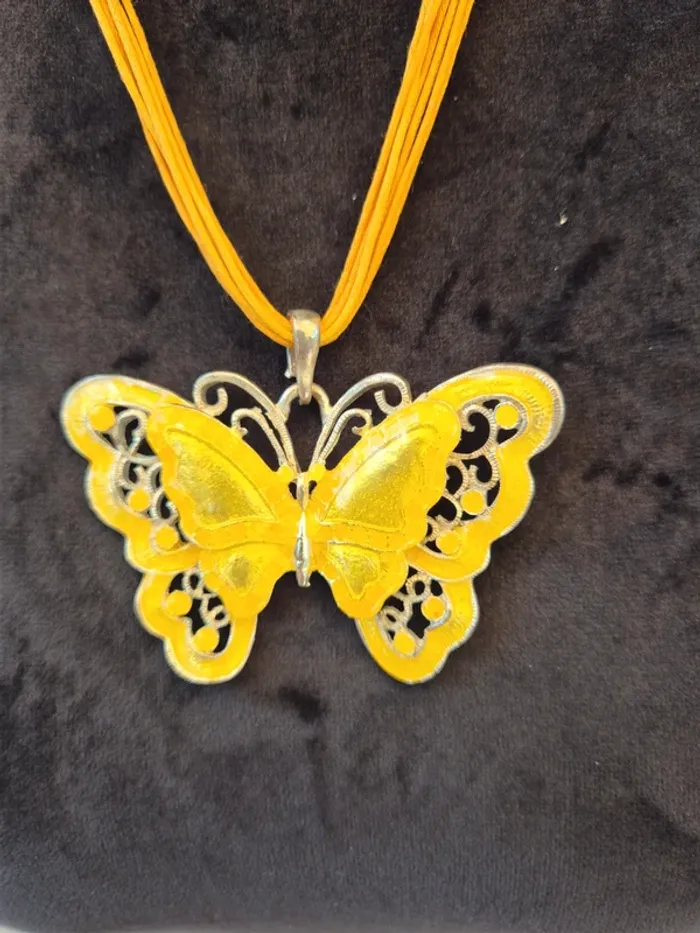 Collier fantaisie papillon Jaune - photo numéro 2