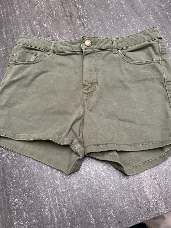 Short en jean kaki