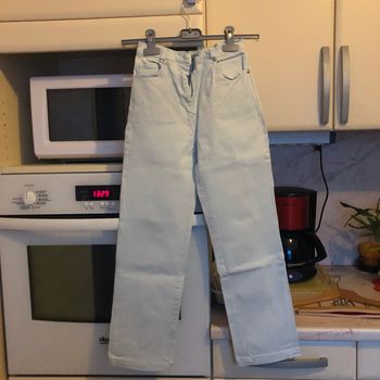 Pantalon bleu ciel