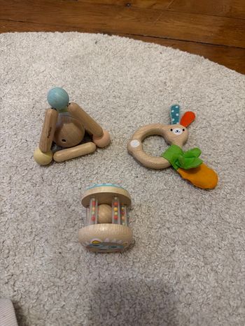 Lot de jouets éveil bébé en bois j