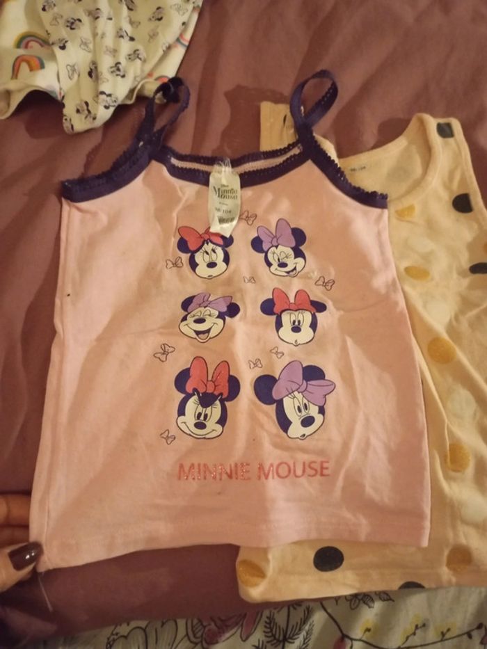 4 débardeur en tbe - photo numéro 6