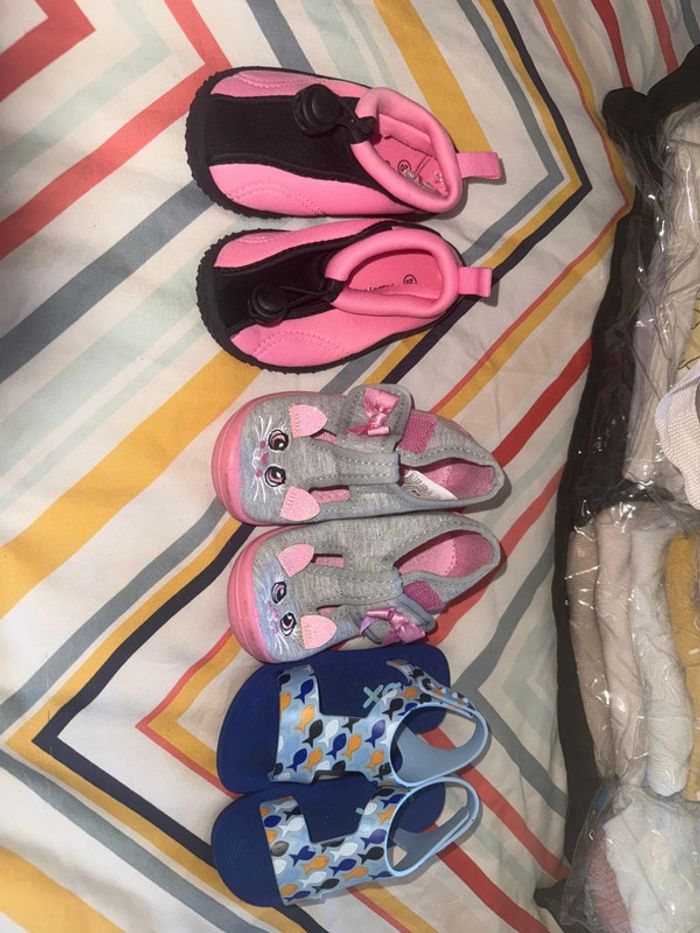 Lot chaussure taille 20