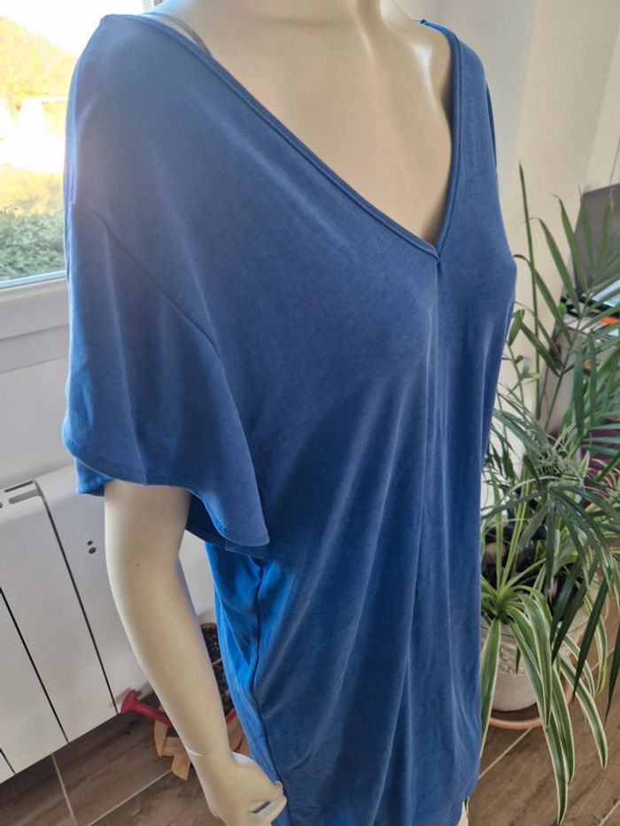 Robe 👗 décolleté - photo numéro 20