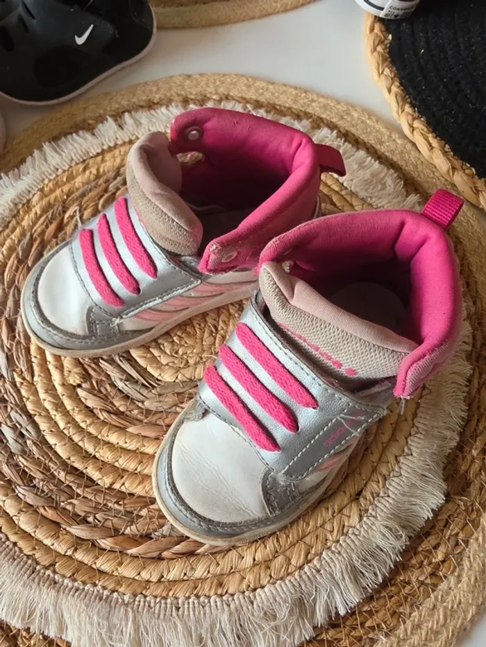 Adidas néo