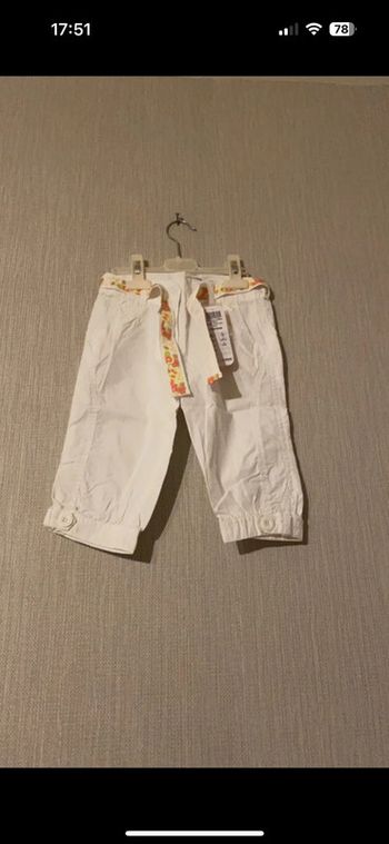 Pantacourt blanc tao 7 ans neuf