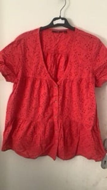 TEE shirt femme taille 38.40