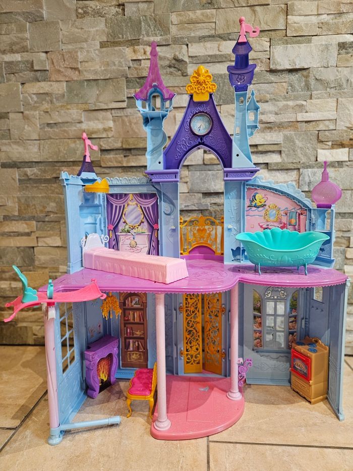 Château de princesses disney - photo numéro 2