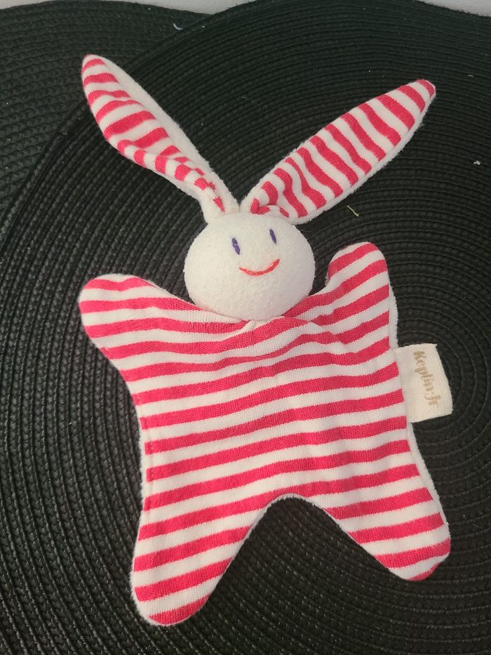 Doudou Hochet Keptin-jr Lapin Rabby Fuschia small 15cm - Doudou Ecologique - photo numéro 2