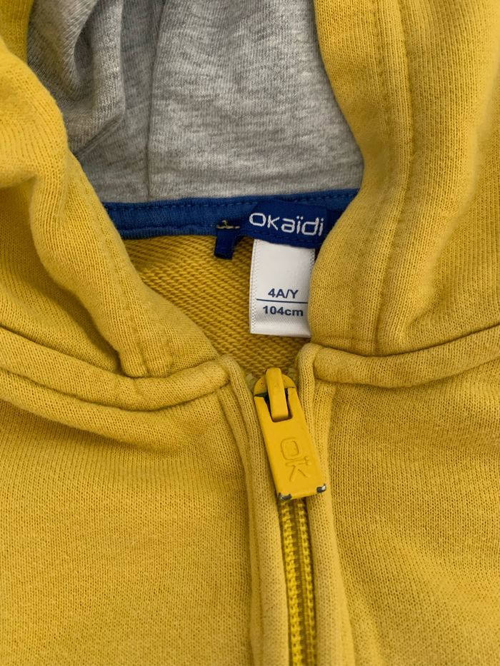 Lot de 3 sweat-shirts 4 ans - photo numéro 2