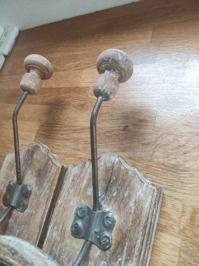 Porte manteau en bois patiné - photo numéro 4