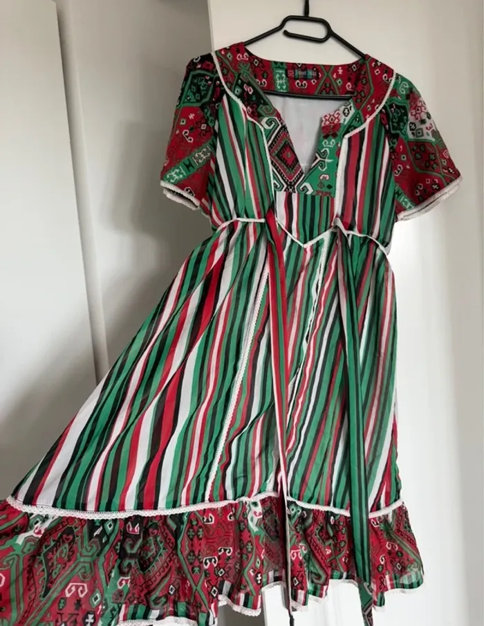 Jolie robe d’été L/40 - photo numéro 2