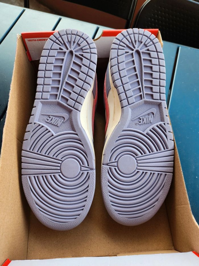 Nike dunk low Taille 43 femme Neuves lila rose - photo numéro 8