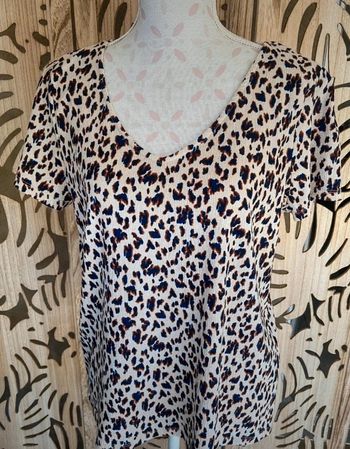 Tee shirt imprimé col V T L Grain de Malice