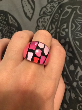 Bague originale rose/noir NEUVE