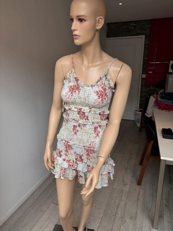 Robe d’été à bretelles fleuris Zara - photo numéro 3