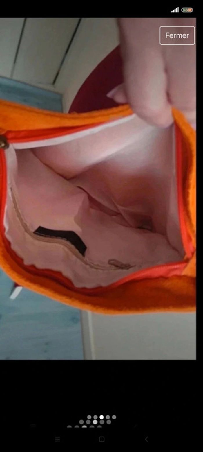 Sac à bandoulière en nubuck couleur orangé avec franges - photo numéro 3