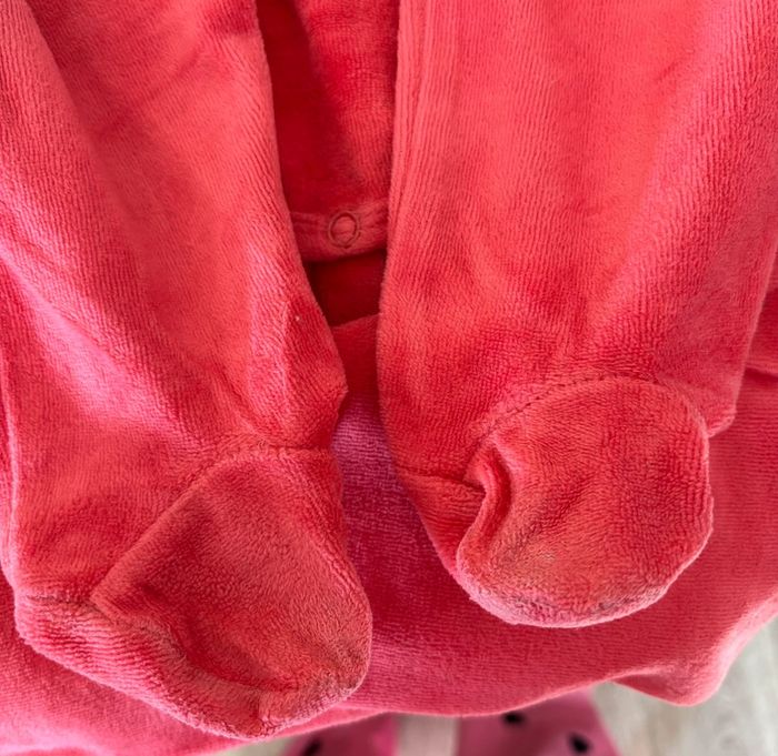 Lot de 4 pyjamas une pièce / Taille 9 mois - photo numéro 4