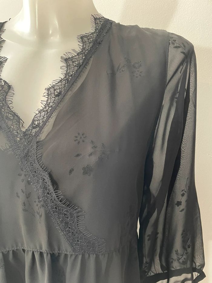 Jolie robe noire - photo numéro 4