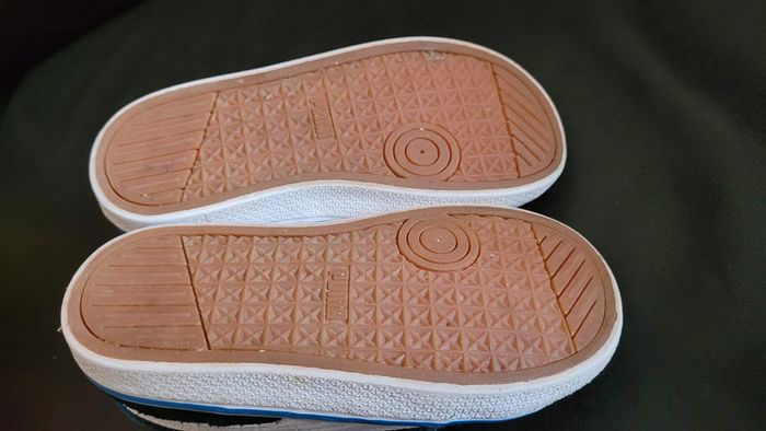 Chaussures basket sneakers à scratch enfant Puma noires T 24 garçon - photo numéro 7
