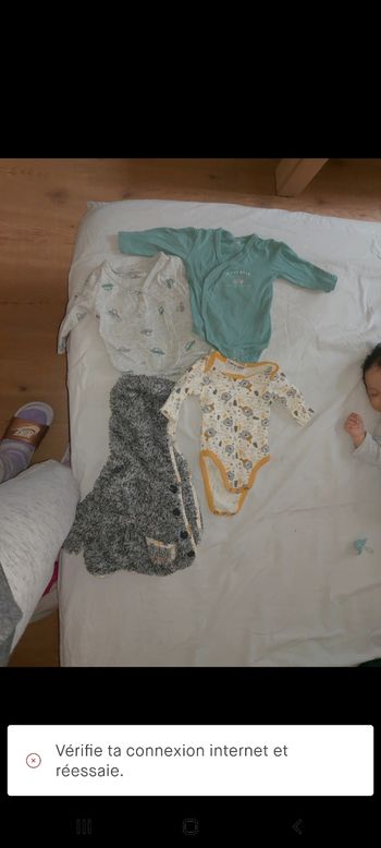 Vêtements taille 1 mois garçon