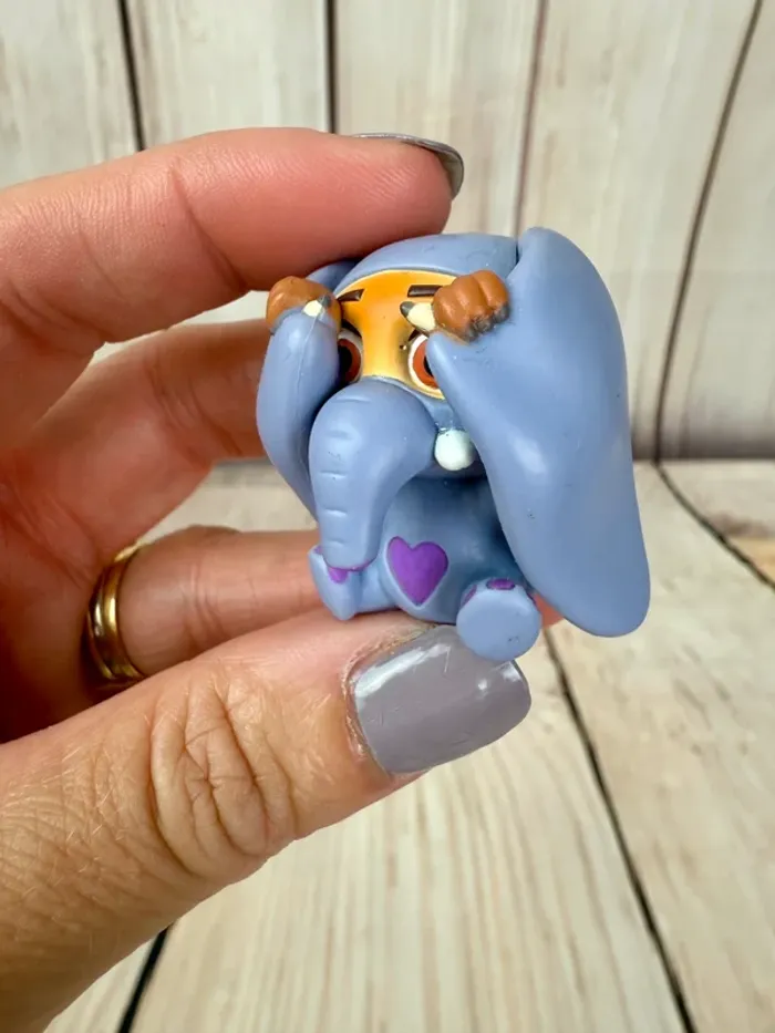 figurine gashapon Disney Zootopie import Japon Finnick en éléphanteau de Zootopie - photo numéro 2