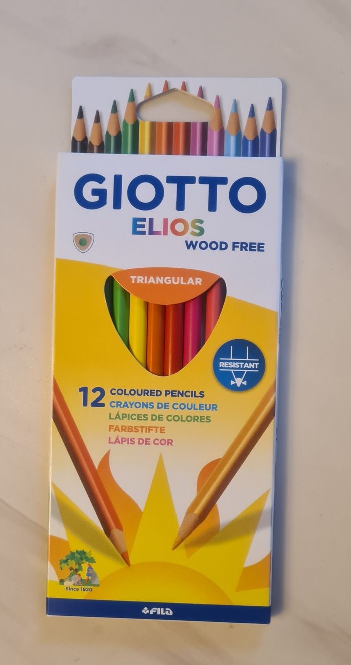 Lot de 12 crayons de couleur NEUFS