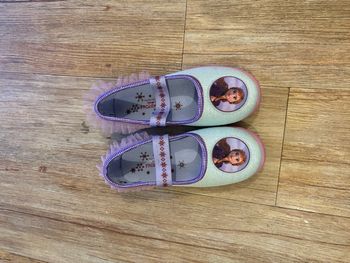 Chaussons élastiques taille 30 Disney