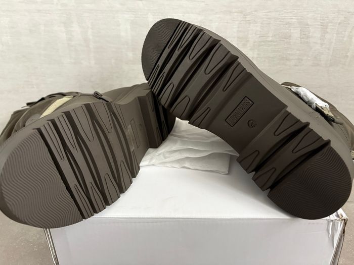 Bottes neuves chaudes femme pointure 41 - photo numéro 9