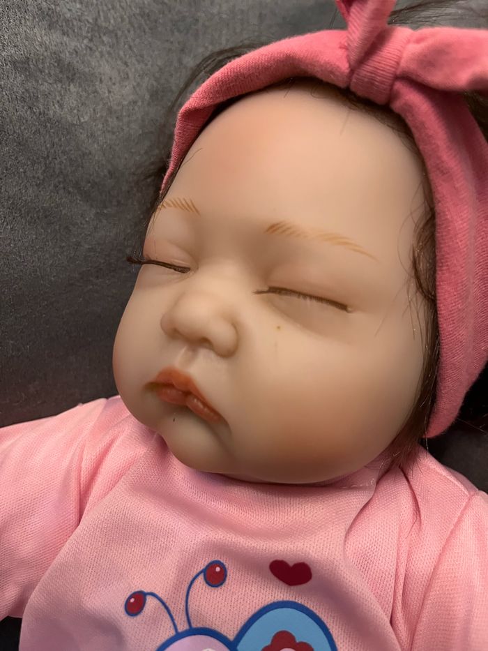 Poupée véritable bébé - photo numéro 2