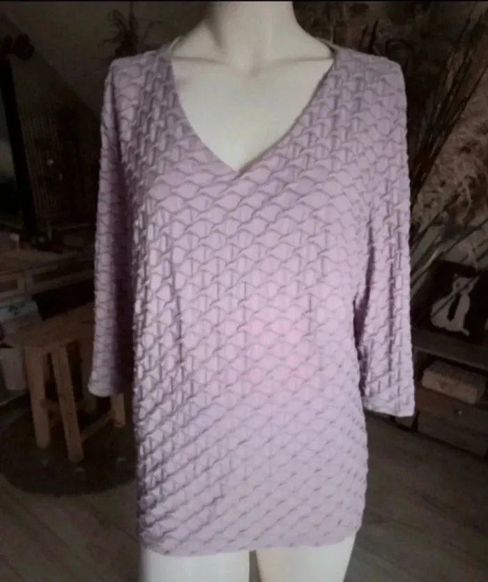 Pull rose / mauve taille 46 - photo numéro 2