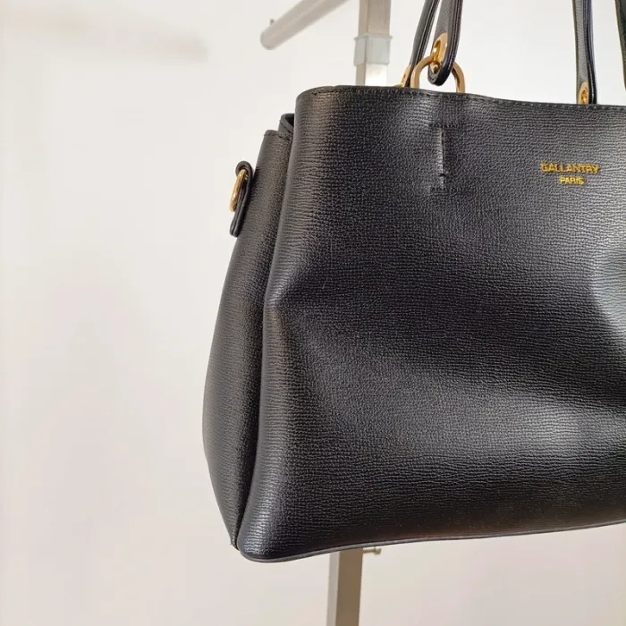 Sac noir Gallantry Paris porté main/fépaule zippé à anses rigides S039 - photo numéro 4