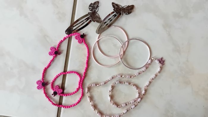 Lot de bijoux fantaisies