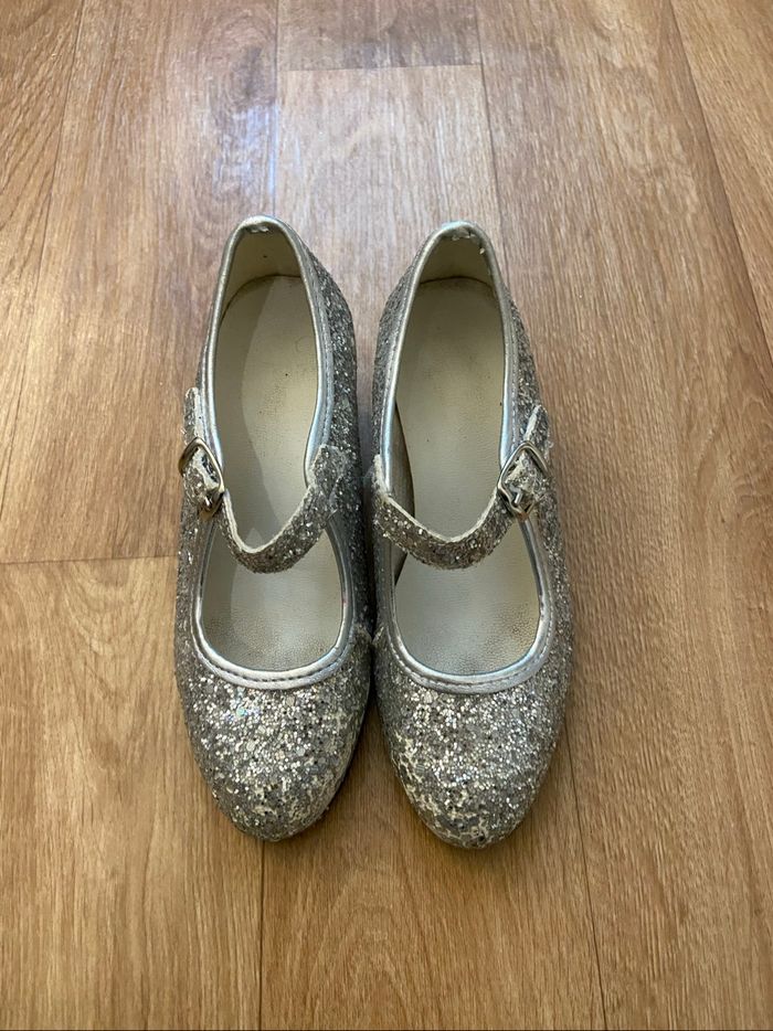 Chaussures à talons fille t.27