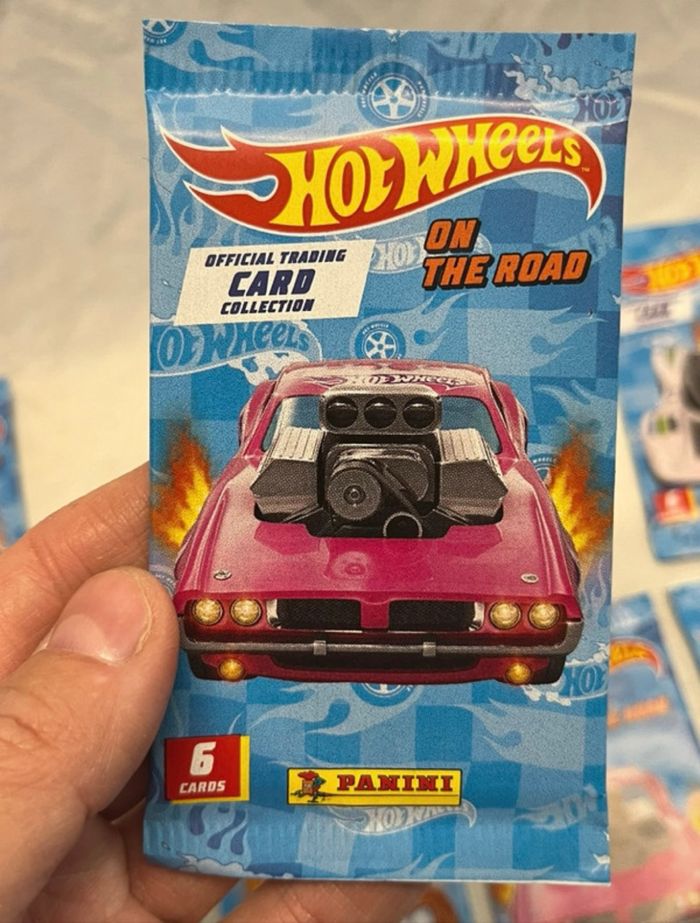 10 boosters cartes à collectionner Hotwheels on the Road - photo numéro 5