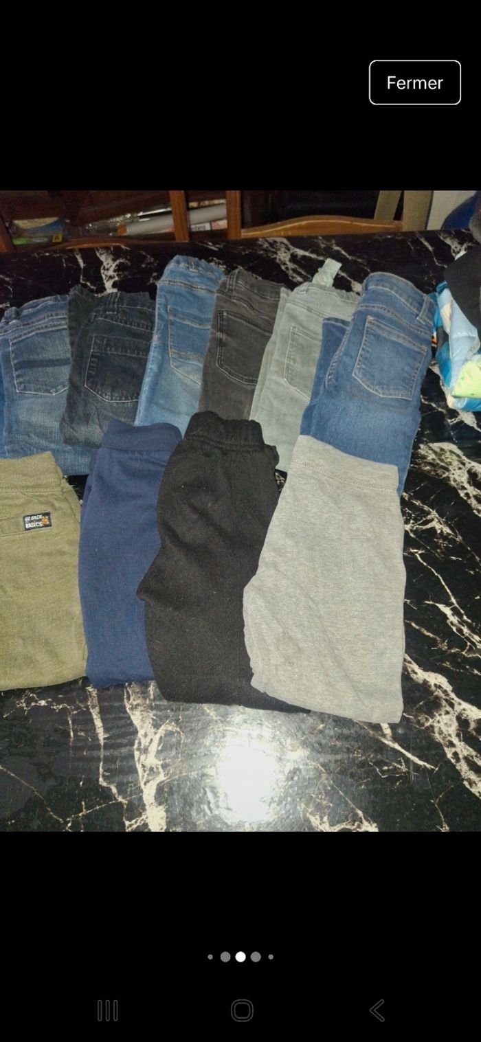 Lot vêtements garçon 4 ans - photo numéro 2